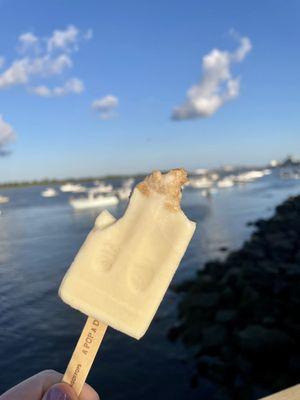 Cookies n' cream popsicle by King of Pops