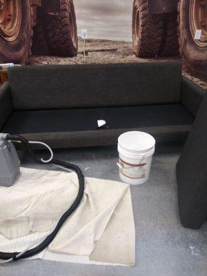 Cleaning upholsery sofa