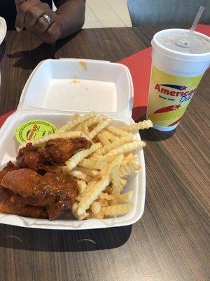 Mild wings and fries