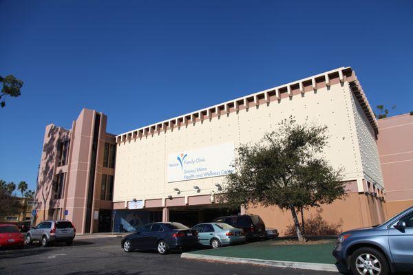 Front of Simm/Mann Health and Wellness Center