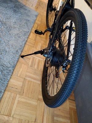 Kick stand with front and rear disk brakes