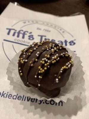 Chocolate chip cookie truffle