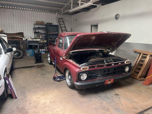 '64 f-100 Crown Vic swap