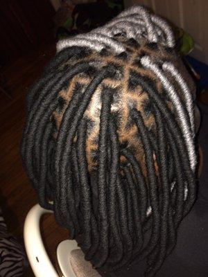 Yarn locs