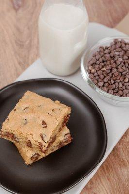 Chocolate chip blondies, vegan and gluten free