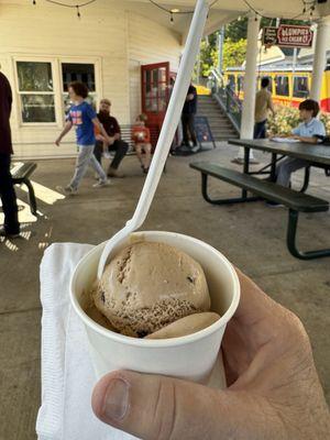 Kiddie cup espresso chocolate chunk