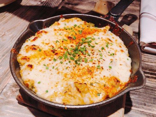 Crawfish artichoke dip