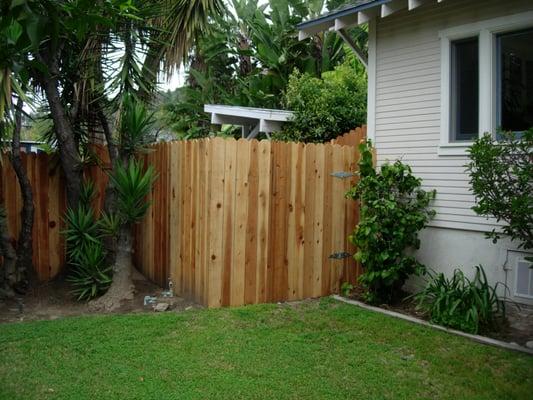 fence and gate in Monrovia by sgv handyman