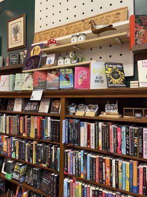 Storyhouse Book Pub's cozy bookshelves setup!