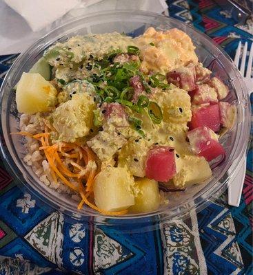 Medium Poke 3 Proteins with extra pineapple.