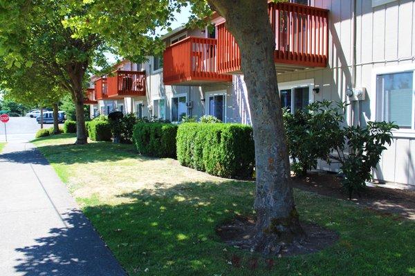 Spacious patios at St. Johns Apartment Homes in Vancouver, WA - Templeton Property Management, NFN Investments