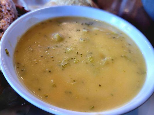 broccoli cheese soup