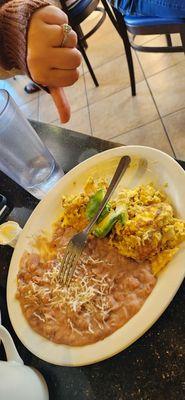 Chilaquiles verdes con frijoles, YUCK town!!!!!