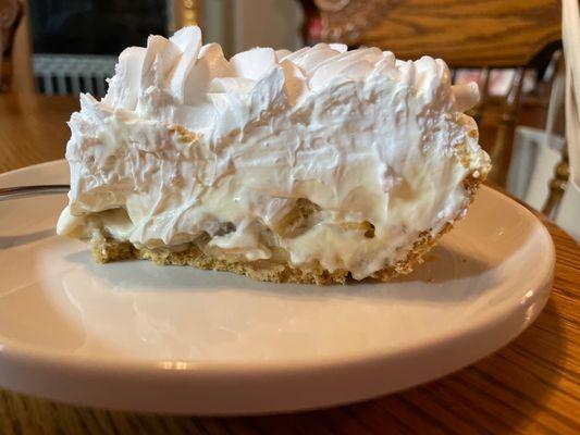 Slice of banana cream pie