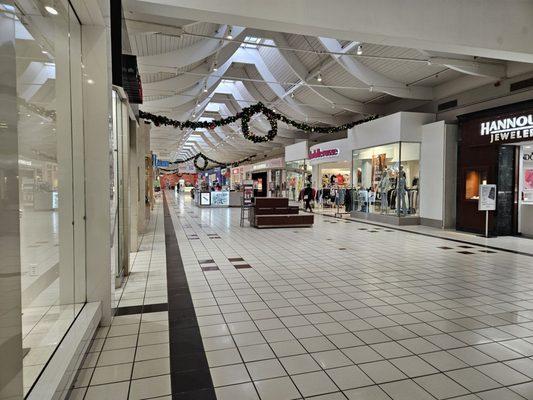 Auburn Mall