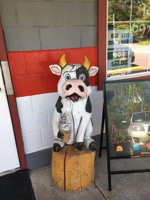 The Cow statue at Henderson Dairy.