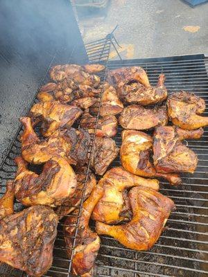 The Best Jerk chicken in South Jersey!!!
Hot off the grill!!
Authentic taste!!
Jamaican style..... straight!!!