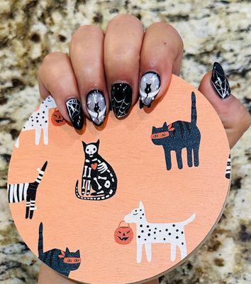 Spooky Season Nails.