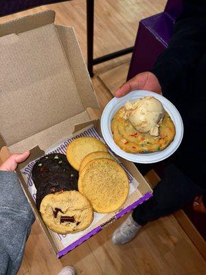 6-pack and Ice Cream on a Deluxe Cookie