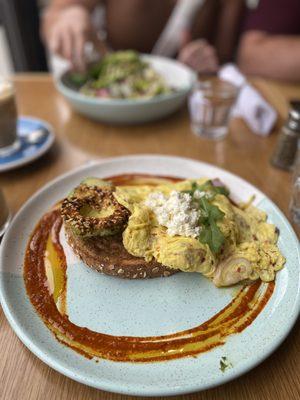 Soft Chili Scramble w/ Avocado