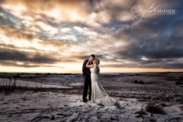 Stunning Spokane winter wedding