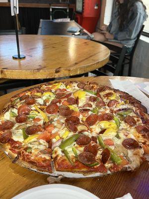 Veggie Pizza - Lg 14" (add pep)