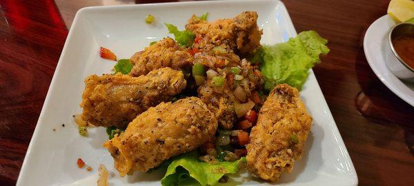 Salt and pepper chicken wings