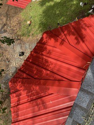 Metal roof R-Panel, color: deep red