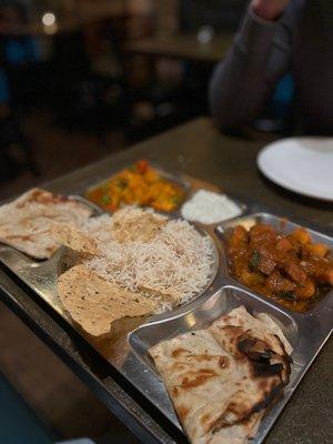 Gobi Aloo Matar, Aloo Bengan, Naan Bread