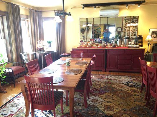 Dining area, Iowa House, Ames, IA.