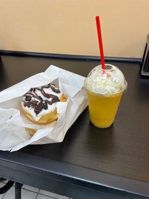 Pineapple mango smoothie and donuts