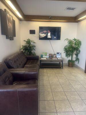 Best Dentist in the Valley. I was very impressed with the patient care this place provides.