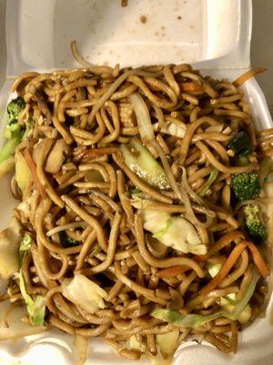 Vegetable noddles Loaded of good fresh veggies corn, bok choy, cabbage, broccoli, celery, mushrooms good size 1-19-24