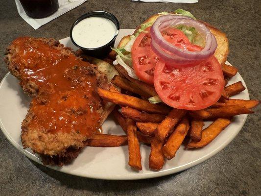 Huge Buffalo chicken sammie.  Where's the bottom bun hiding underneath?