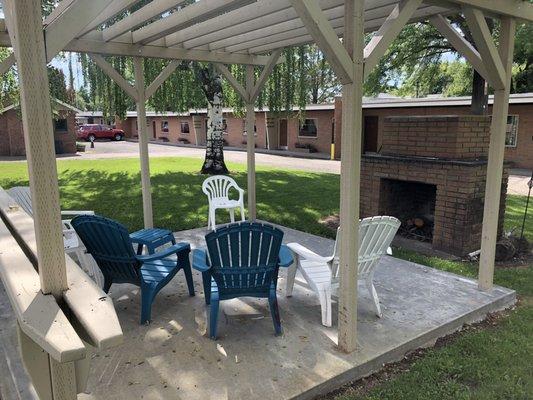 Outdoor area to relax.