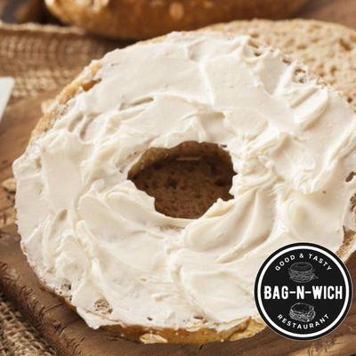 Go guilt-free with our Tofu Cream Cheese: a vegan blend of tofu, herbs, and spices for a creamy, flavorful breakfast boost!