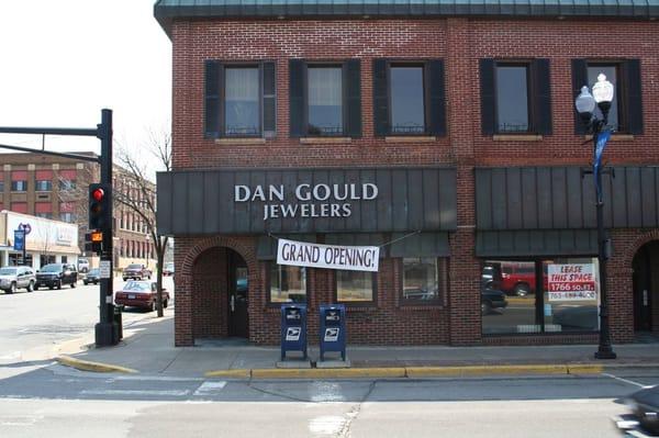 Dan Gould Jewelers