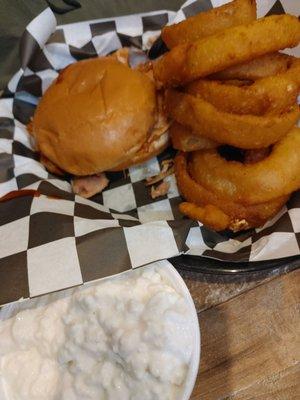 Pulled pork, onion rings