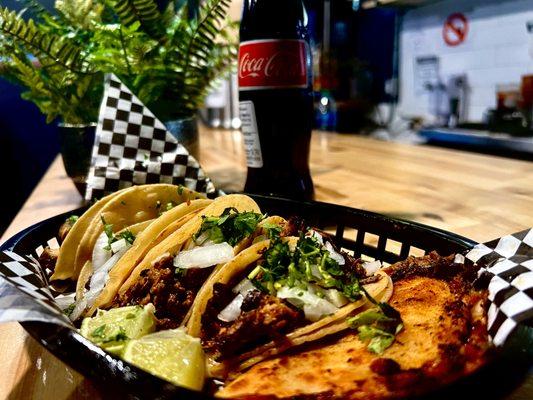 Paco’s Tacos & Sip