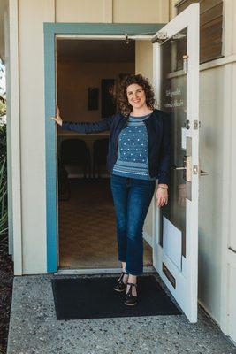 Marie Bowser Acupuncture entryway