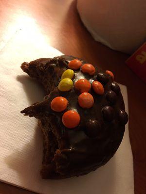 Reese's donut! Good needed more filling, and is chocolate cake donut. But the lady made these for us so they we're fresh!