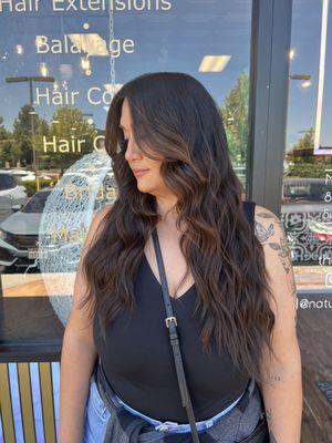 Subtle dimensional brunette & 1 row of matching 22" extensions