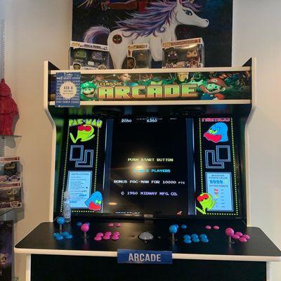 Free arcade game with the classics!