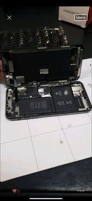 iPhone X screen repair