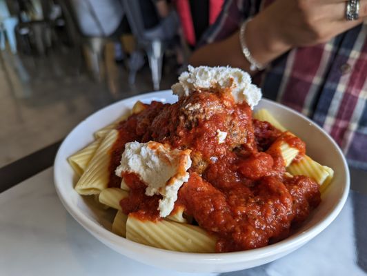 Rigatoni and Meatball