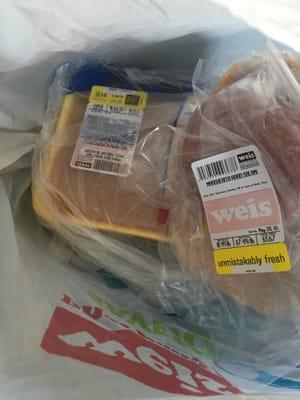 Raw meat should NEVER be bagged with cooked meat!!!