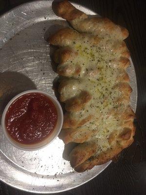 Cheesy Garlic breadsticks