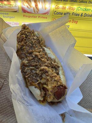 Very plain-tasting chill dog with some seasoning.