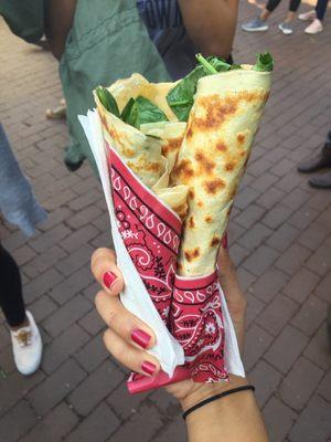 Chicken pesto crepe