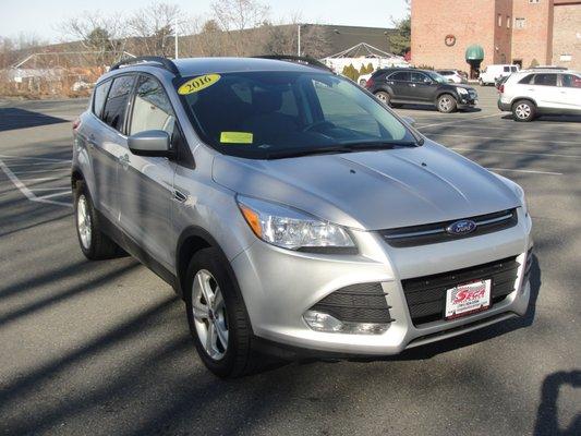 2016 FORD ESCAPE SE AWD $12,995